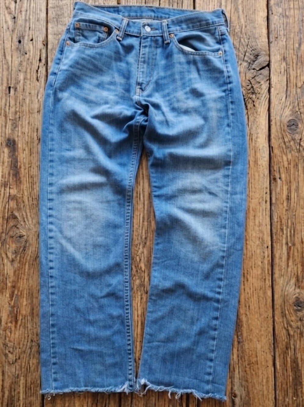 Levi’s 505 Size 32 Altered To 28 Inseam Raw Hem Crop 100% Cotton